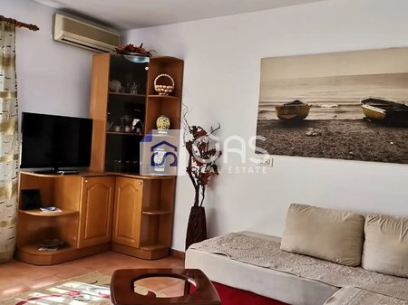 Jepet Apartament me qera 2+1 QENDER (Tefta Tashko)