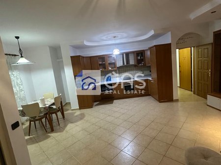 Jepet apartament me qera 2+1 Liqeni Artificial