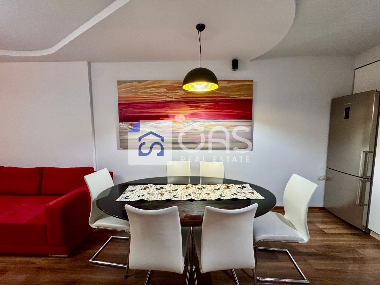 1+1 apartment for rent near Komuna Parisit