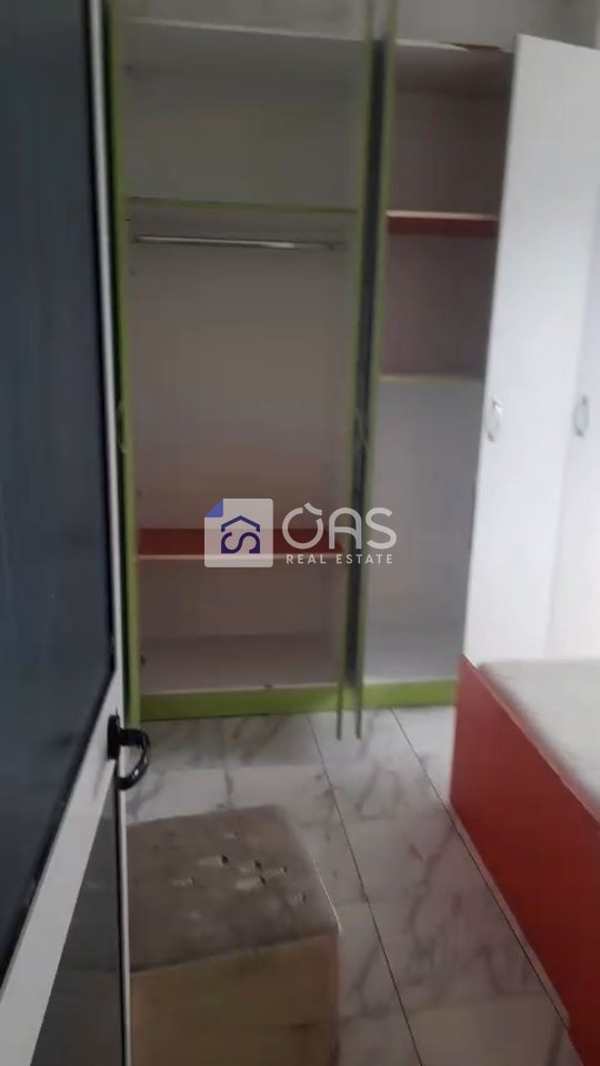 Jepet apartament me qera 1+1 Kombinat