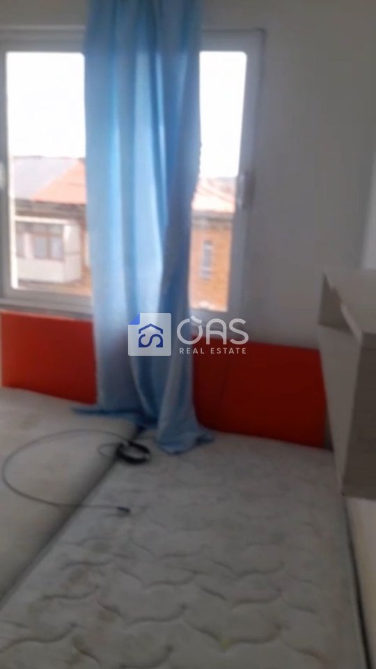 Jepet apartament me qera 1+1 Kombinat