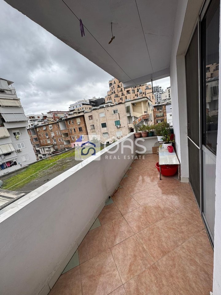 Jepet Apartament me qera 1+1 QENDER