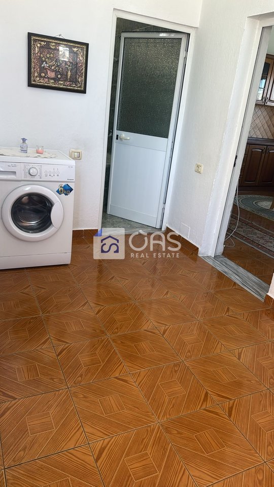 Jepet Apartament me qera 2+1   21 DHJETORI (INXHINERIA)