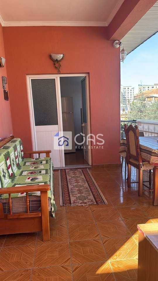 Jepet Apartament me qera 2+1   21 DHJETORI (INXHINERIA)