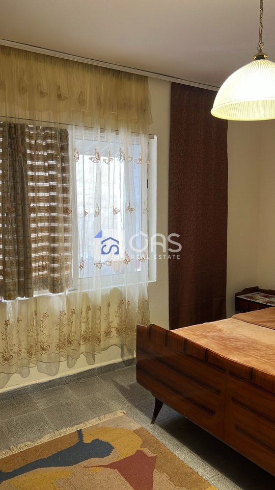 Jepet apartament me qera 1+1 Myslym Shyri