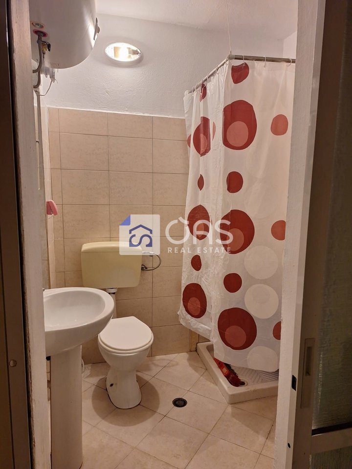 Jepet apartament me qera 1+1 Myslym Shyri