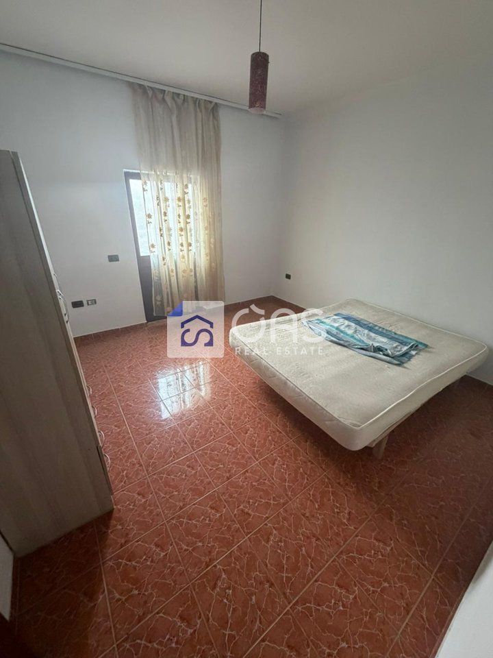 Jepet Apartament me qera 1+1 BULEVARDI I RI  (rr. Jordan Misja )