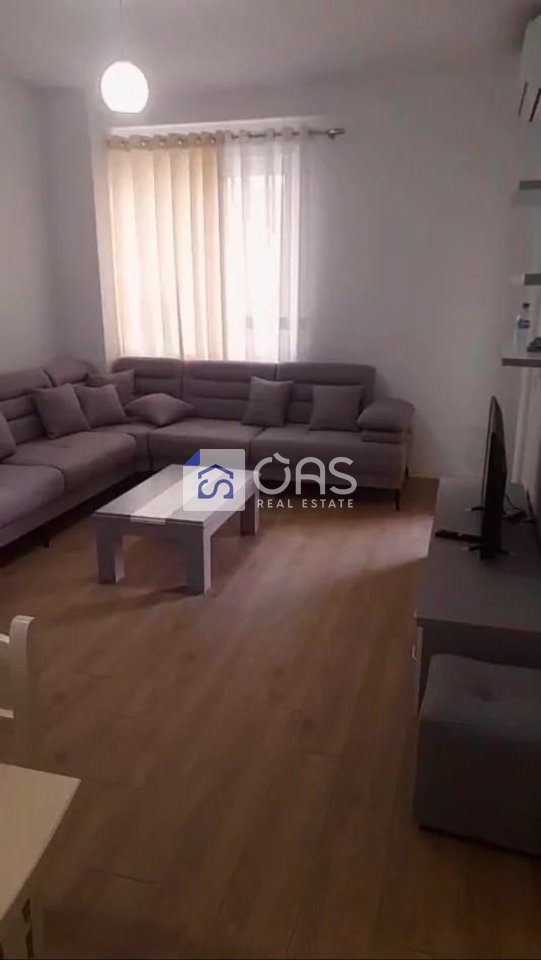 Jepet me qira apartamenti 1+1 Ne Yzberisht