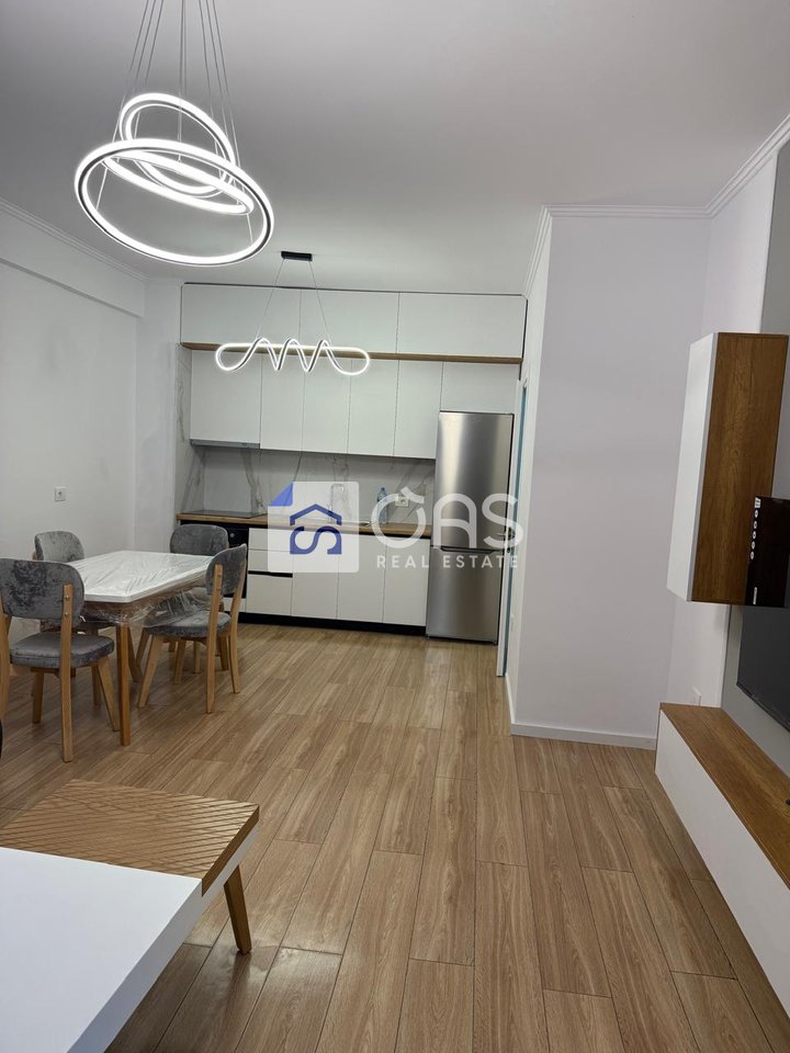 Shitet apartament 1+1 Astir