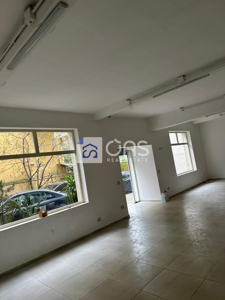 Negozio in affitto - MERCATO ELETTRICO