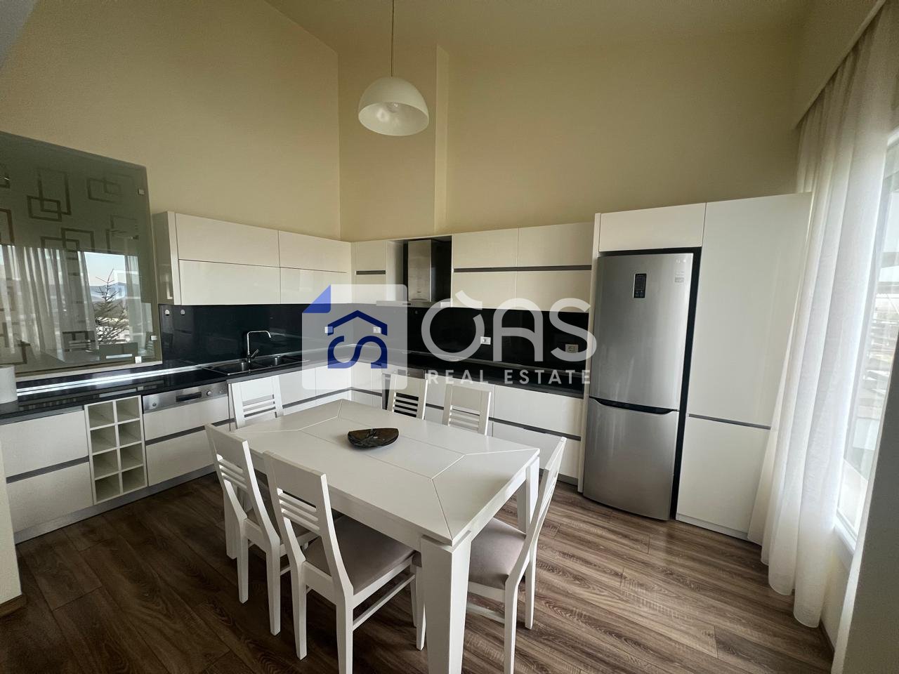 Jepet Apartament me qera 2+1  TEG  (REZIDENCA LONG HILL)