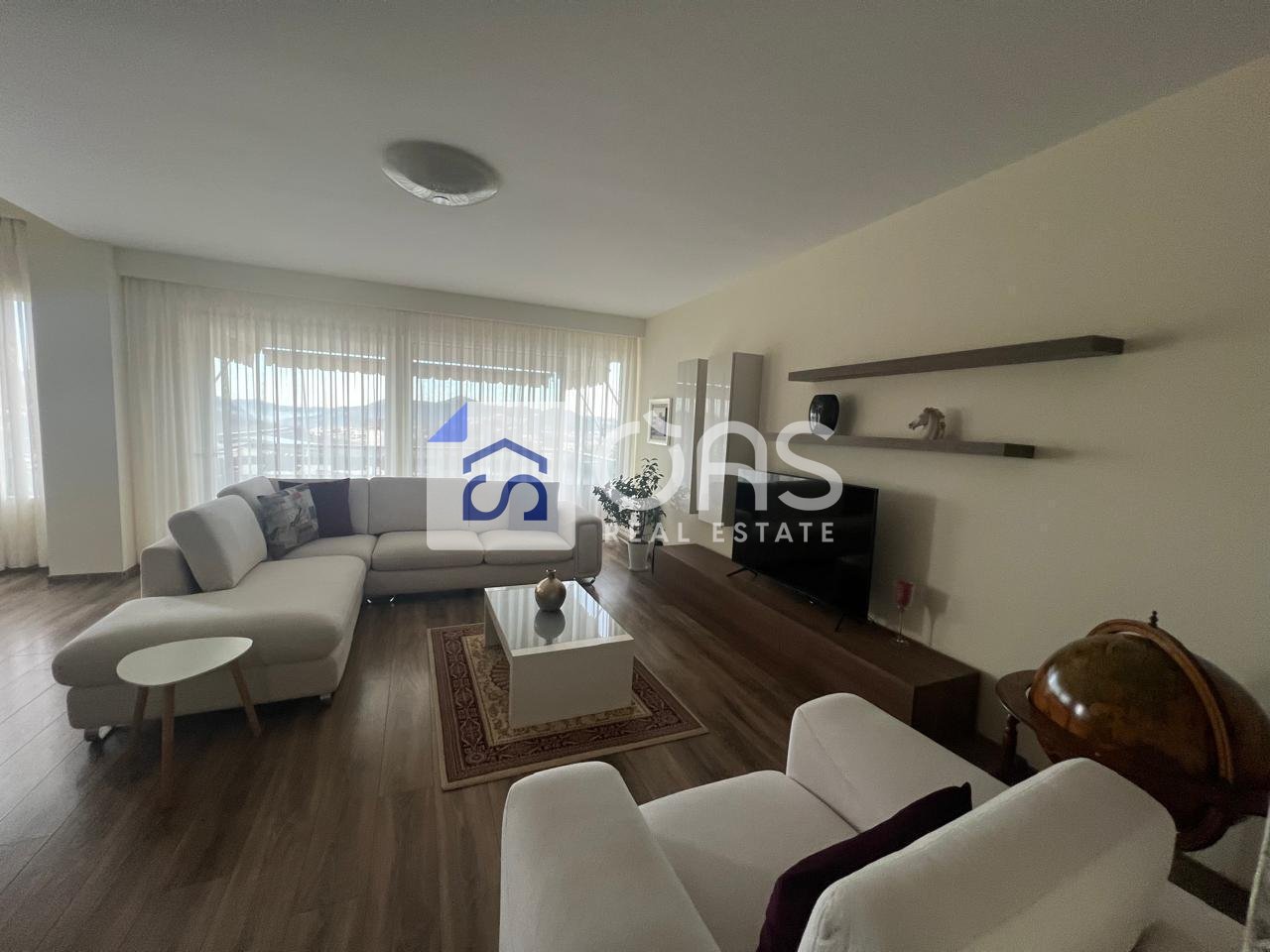 Jepet Apartament me qera 2+1  TEG  (REZIDENCA LONG HILL)