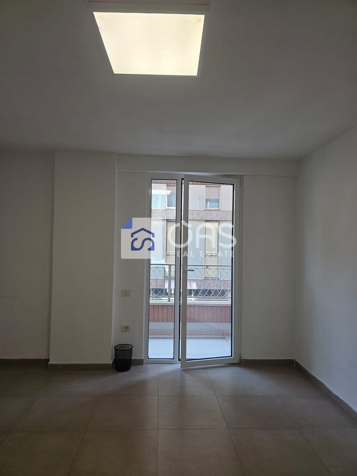 Office space for rent in the CENTER (NEAR RTSH)
