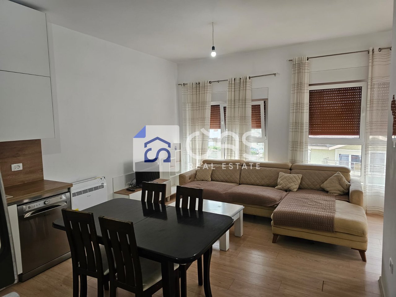 Appartamento in affitto 2+1+ parcheggio a Ali Demi