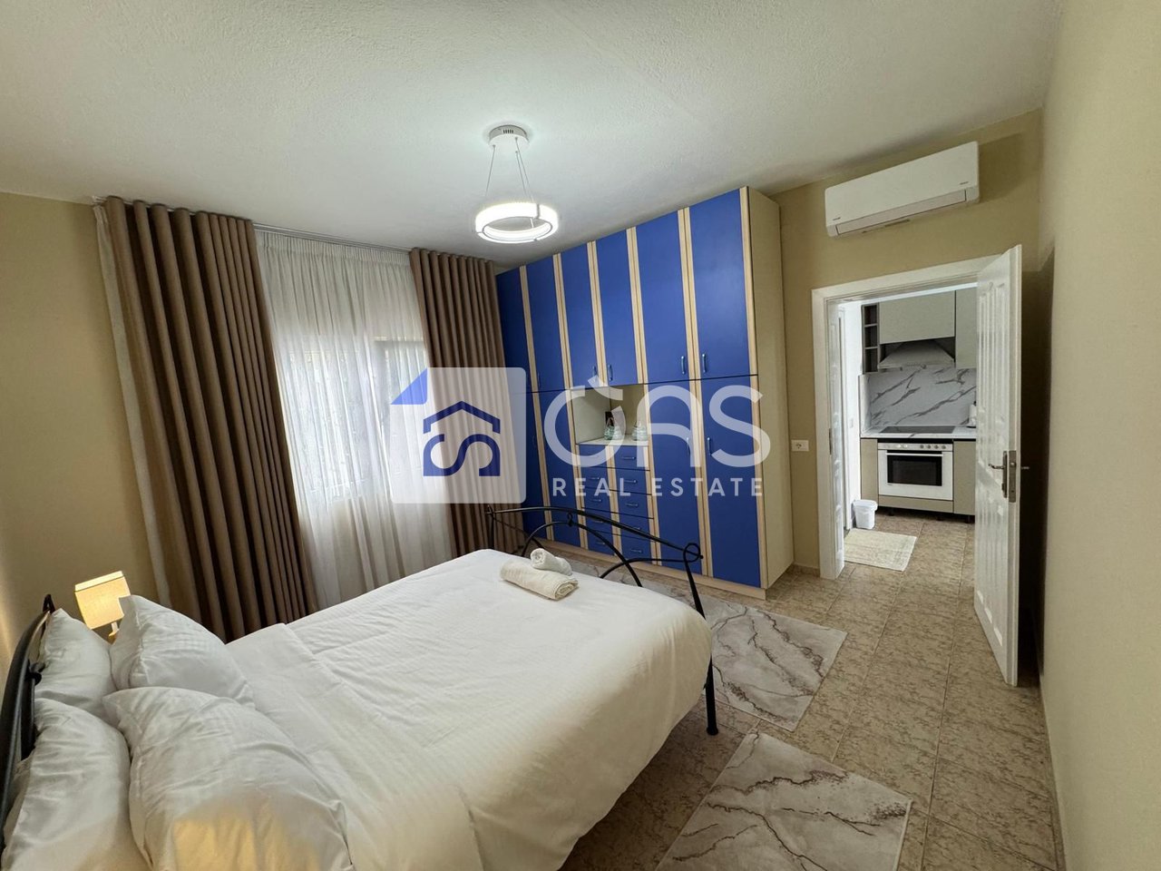 Jepet apartament me qera 1+1+ parkim ne Shkoze