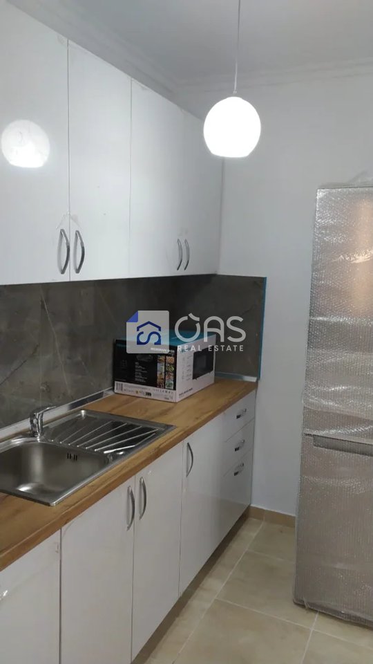 Jepet Apartament me qera 1+1 Ne Pocelan