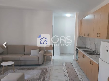 Appartamento in affitto 1+1 a 5 Maj