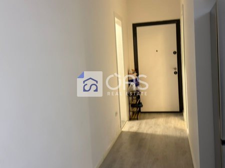 Jepet apartament me qera 2+1 5 maj