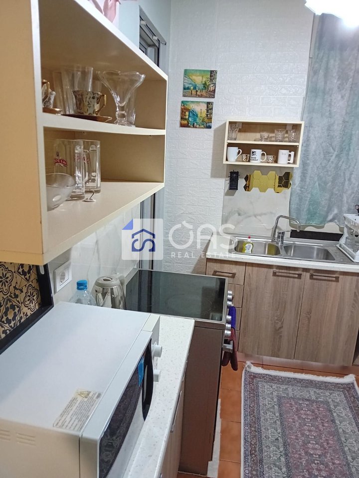 Jepet apartament me qera 1+1 Selvia