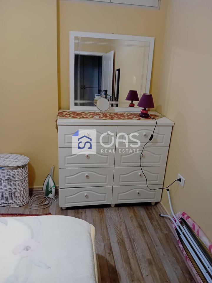 Jepet apartament me qera 1+1 Selvia