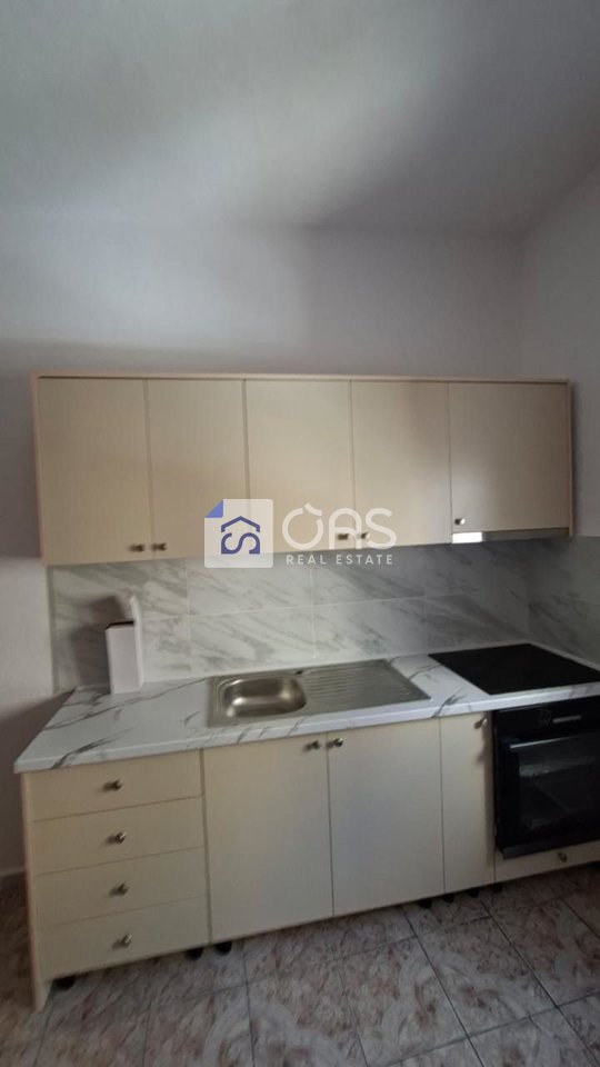Jepet apartament me qera 1+1 Rruga E Durrsit