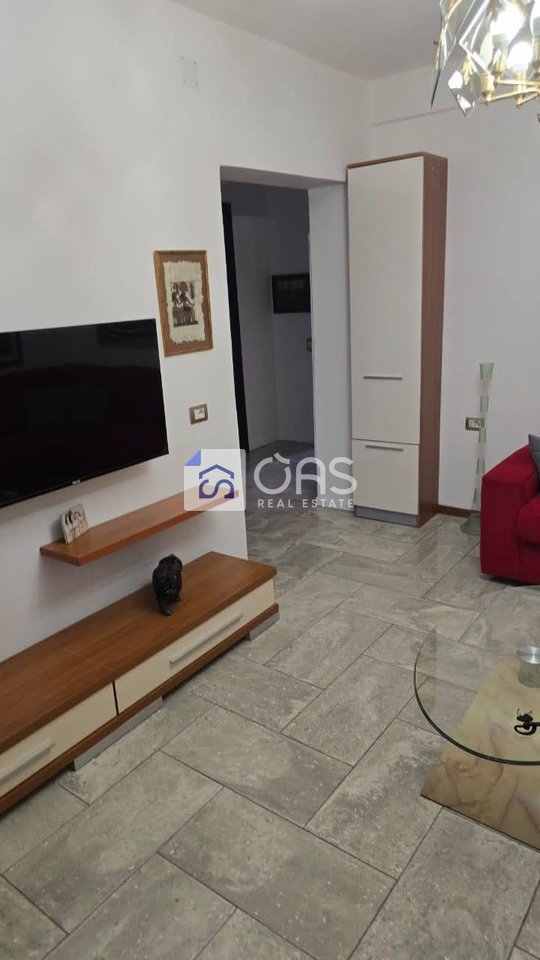 Jepet apartament me qera 2+1 Te  Rruga E Dibres