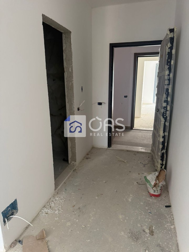 1+1 apartment for sale in Kinostudi.