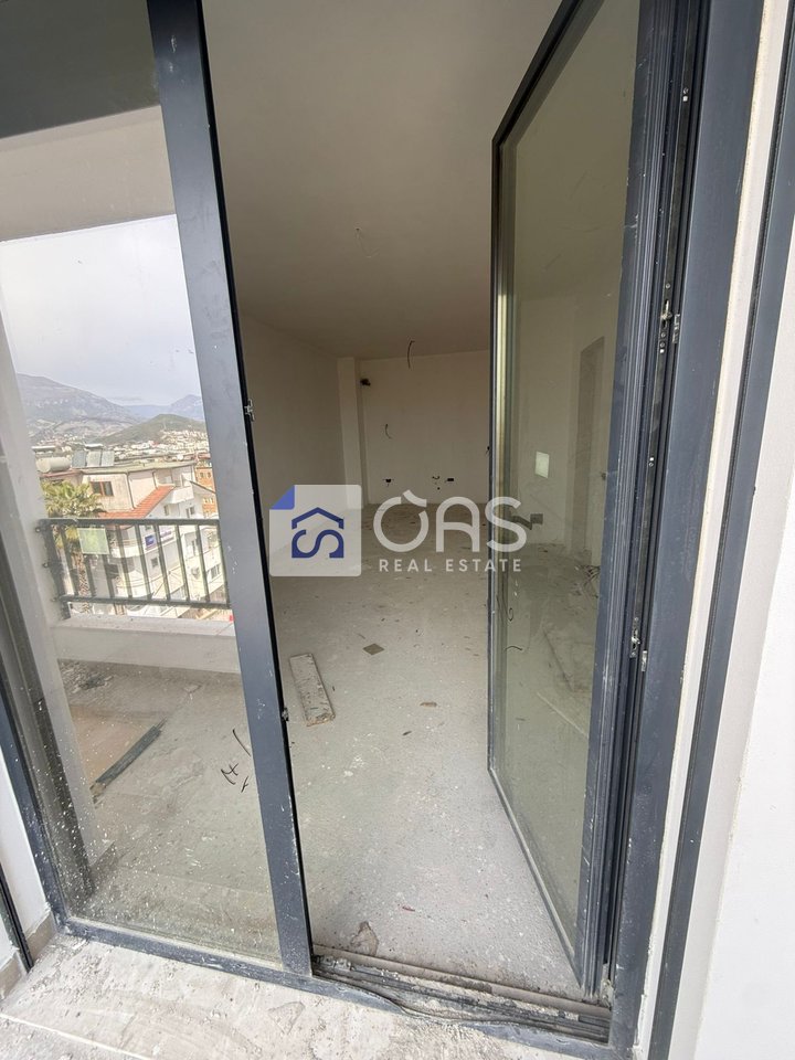 1+1 apartment for sale in Kinostudi.