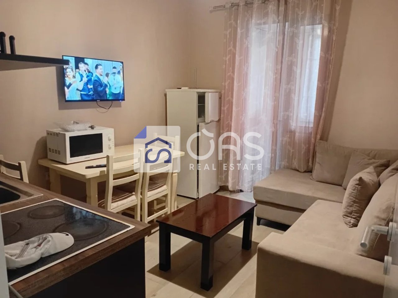 Jepet apartament me qera 1+1 Bllok