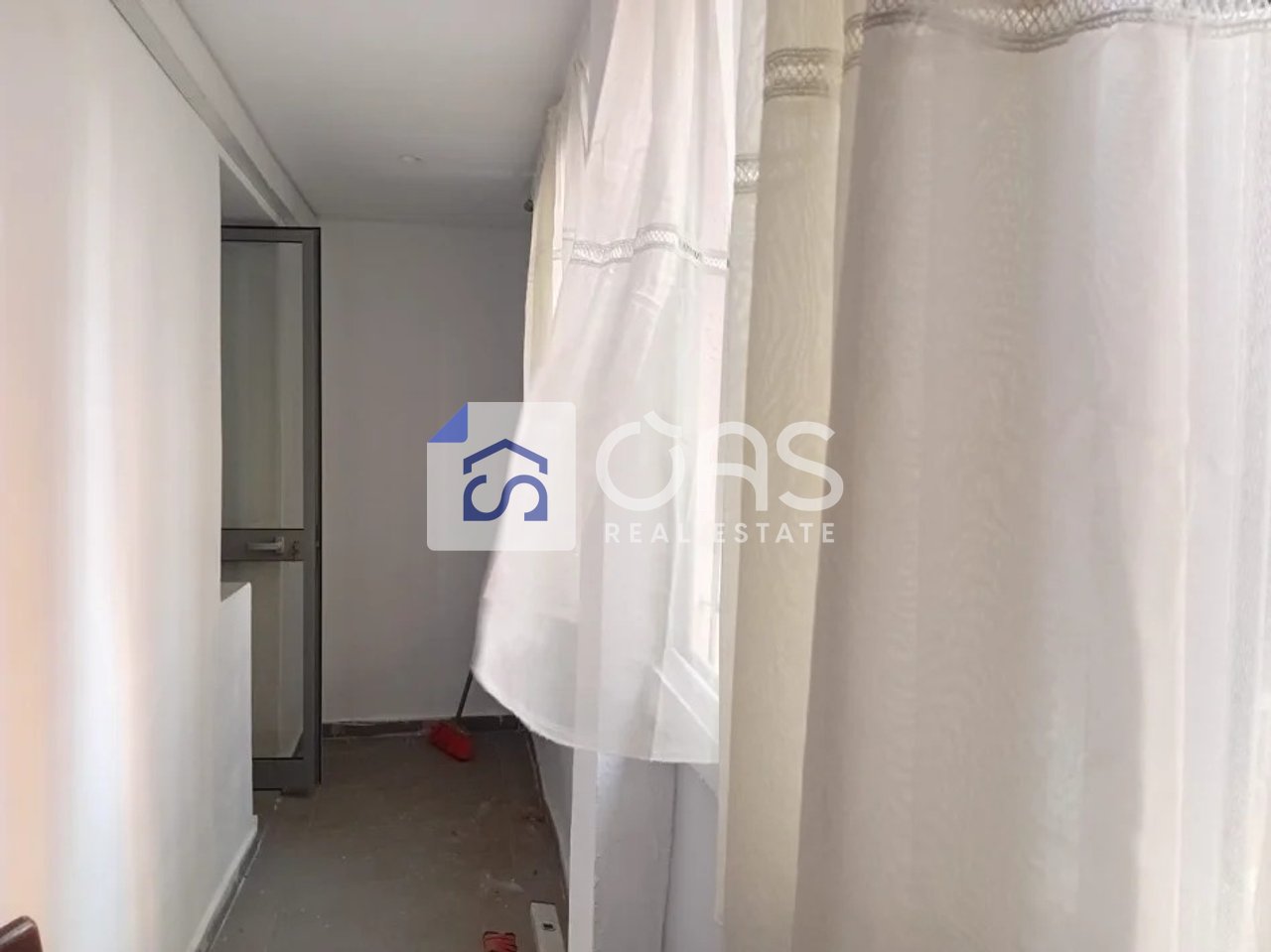 Jepet apartament me qera 1+1 Bllok