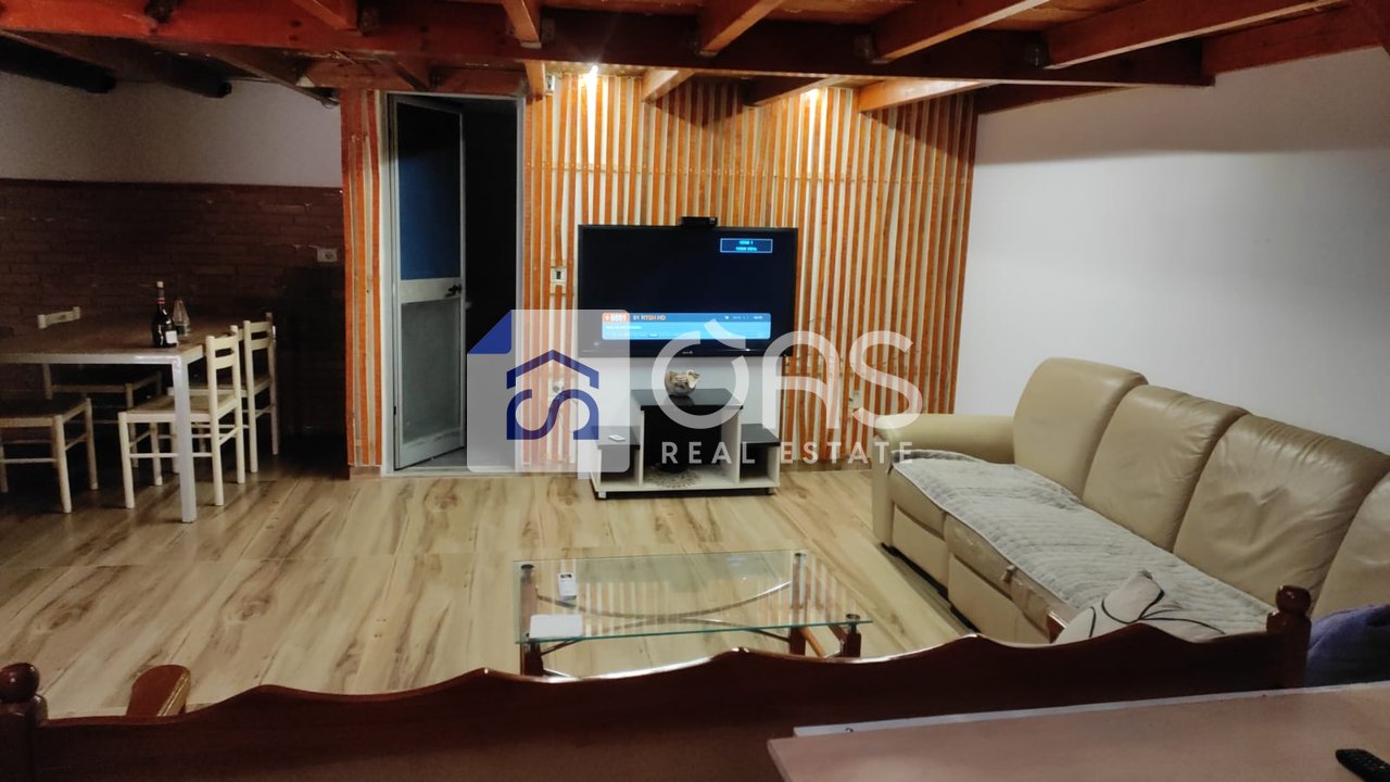 Jepet apartament me qera 1+1 Kodra e Diellit