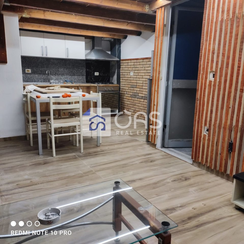 Jepet apartament me qera 1+1 Kodra e Diellit