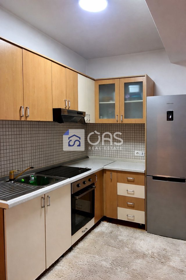 Jepet apartament me qera 2+1 Ali Demi