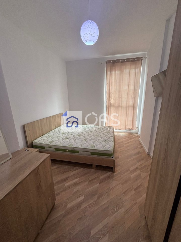 Appartamento 1+1 in affitto a Univers City