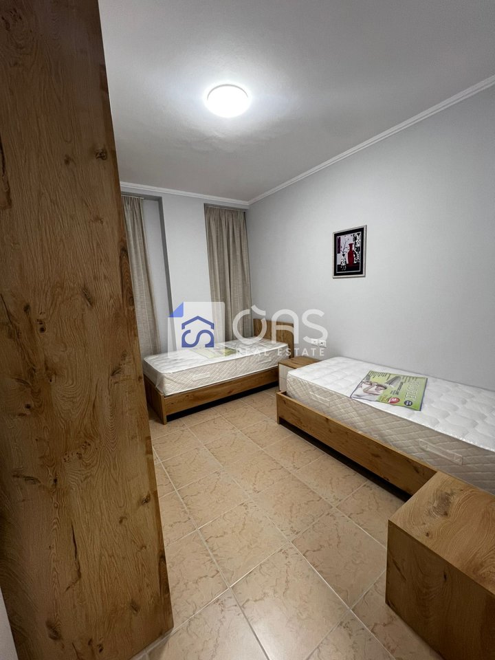 Apartment 2+1+2+2 for rent with parking space at New Boulevard.