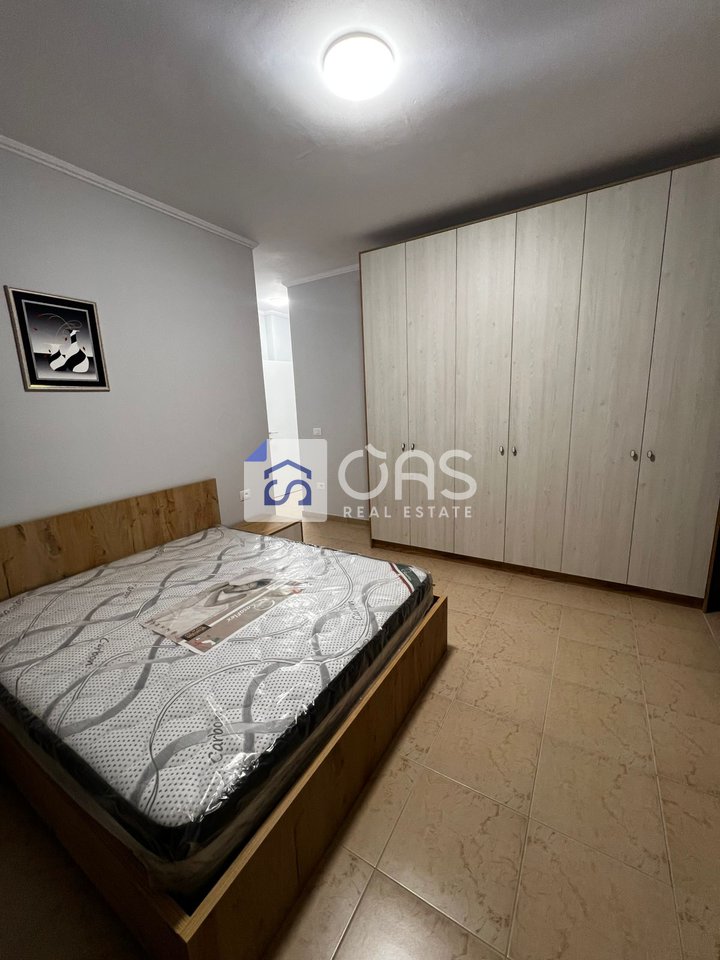 Apartment 2+1+2+2 for rent with parking space at New Boulevard.