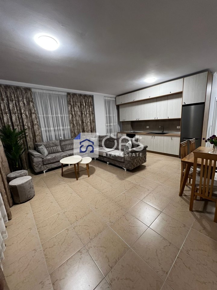 Apartment 2+1+2+2 for rent with parking space at New Boulevard.