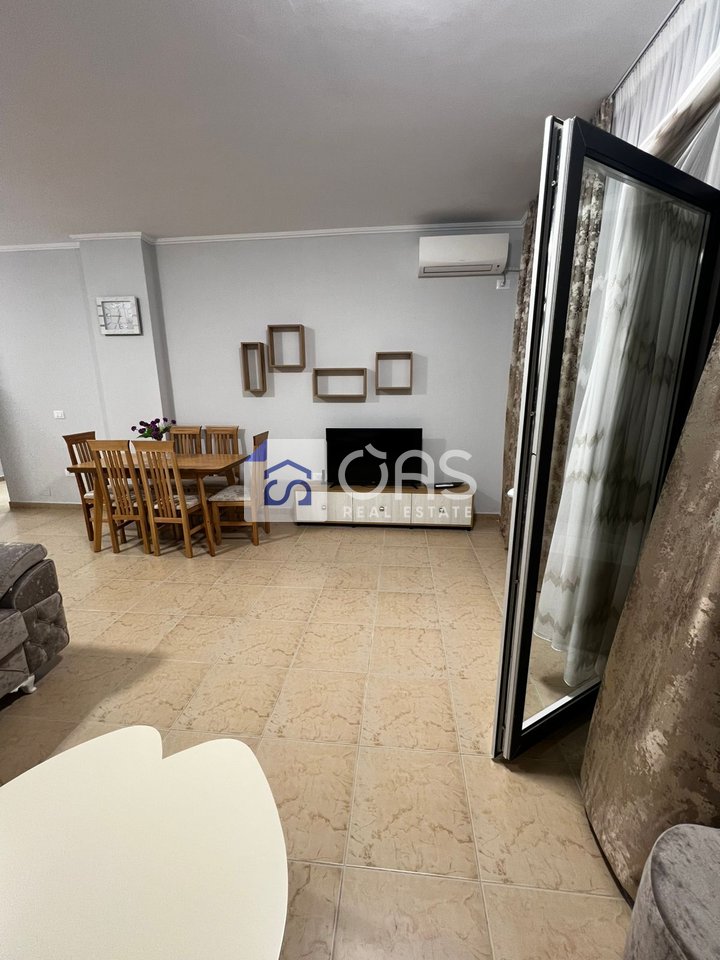 Apartment 2+1+2+2 for rent with parking space at New Boulevard.