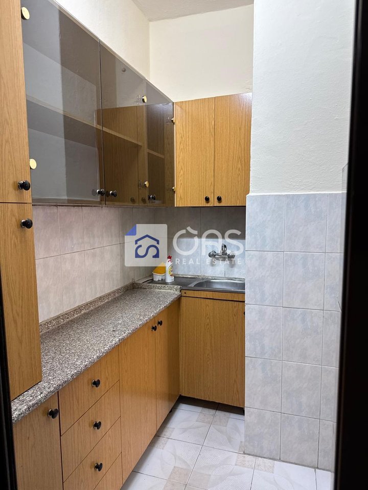 Jepet apartament me qera 1+1 Bllok