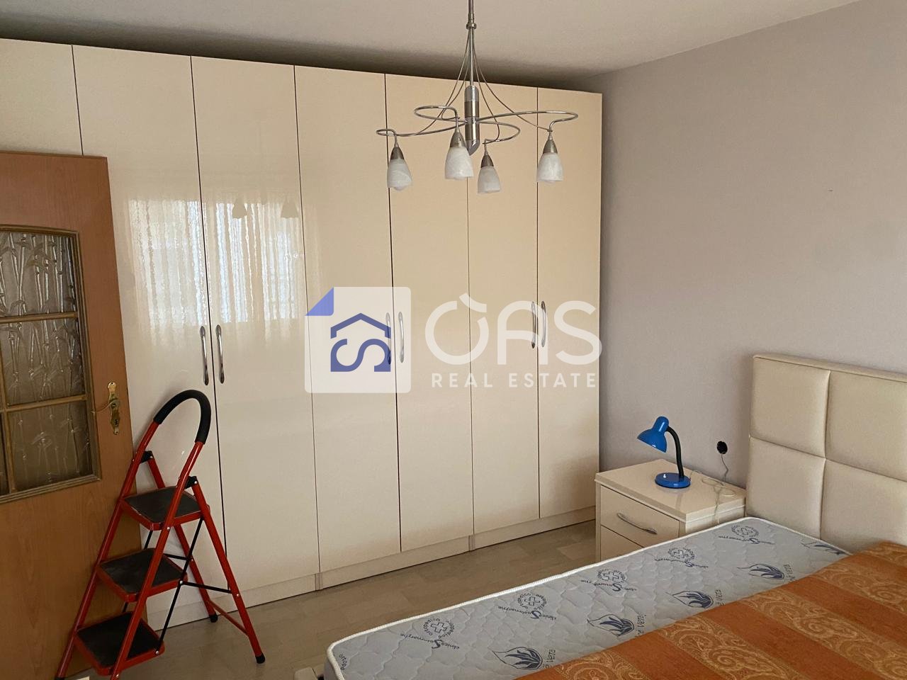 Jepet apartament me qera 1+1 Qytet Studenti
