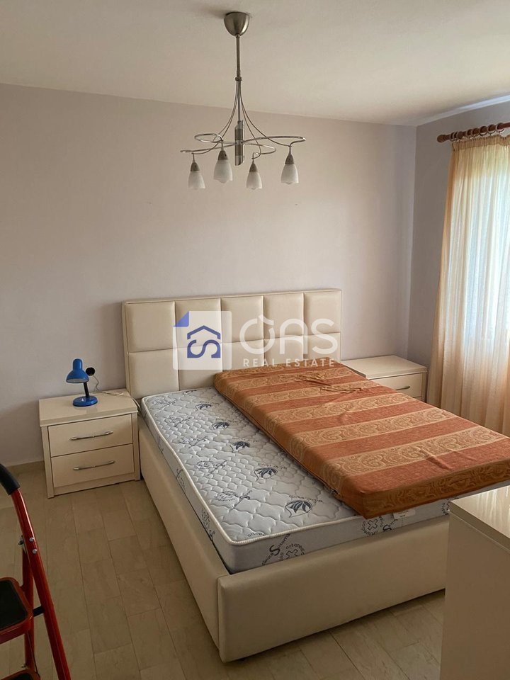 Jepet apartament me qera 1+1 Qytet Studenti
