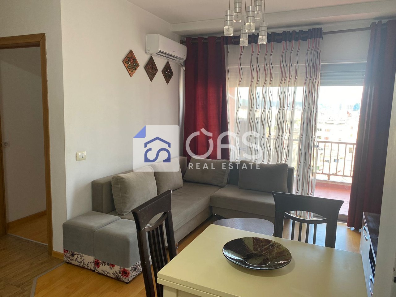 Jepet Apartment me qera 1+1  XHAMLLIK