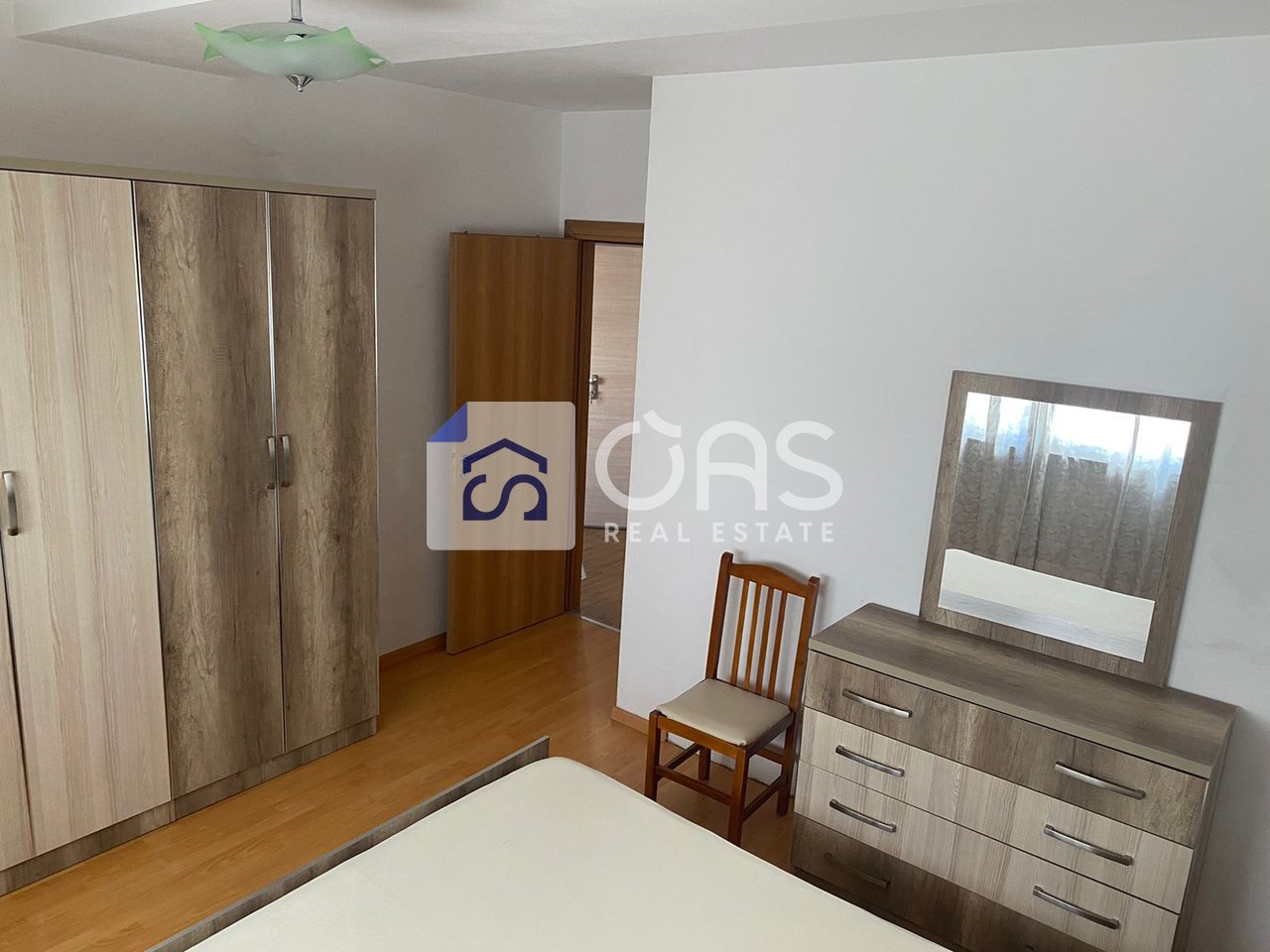 Jepet Apartment me qera 1+1  XHAMLLIK