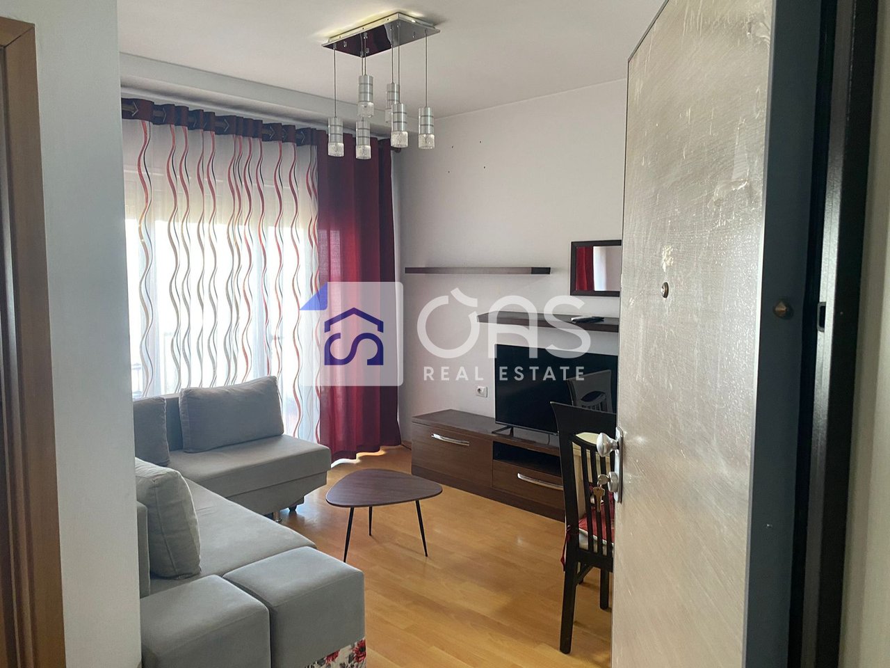 Jepet Apartment me qera 1+1  XHAMLLIK