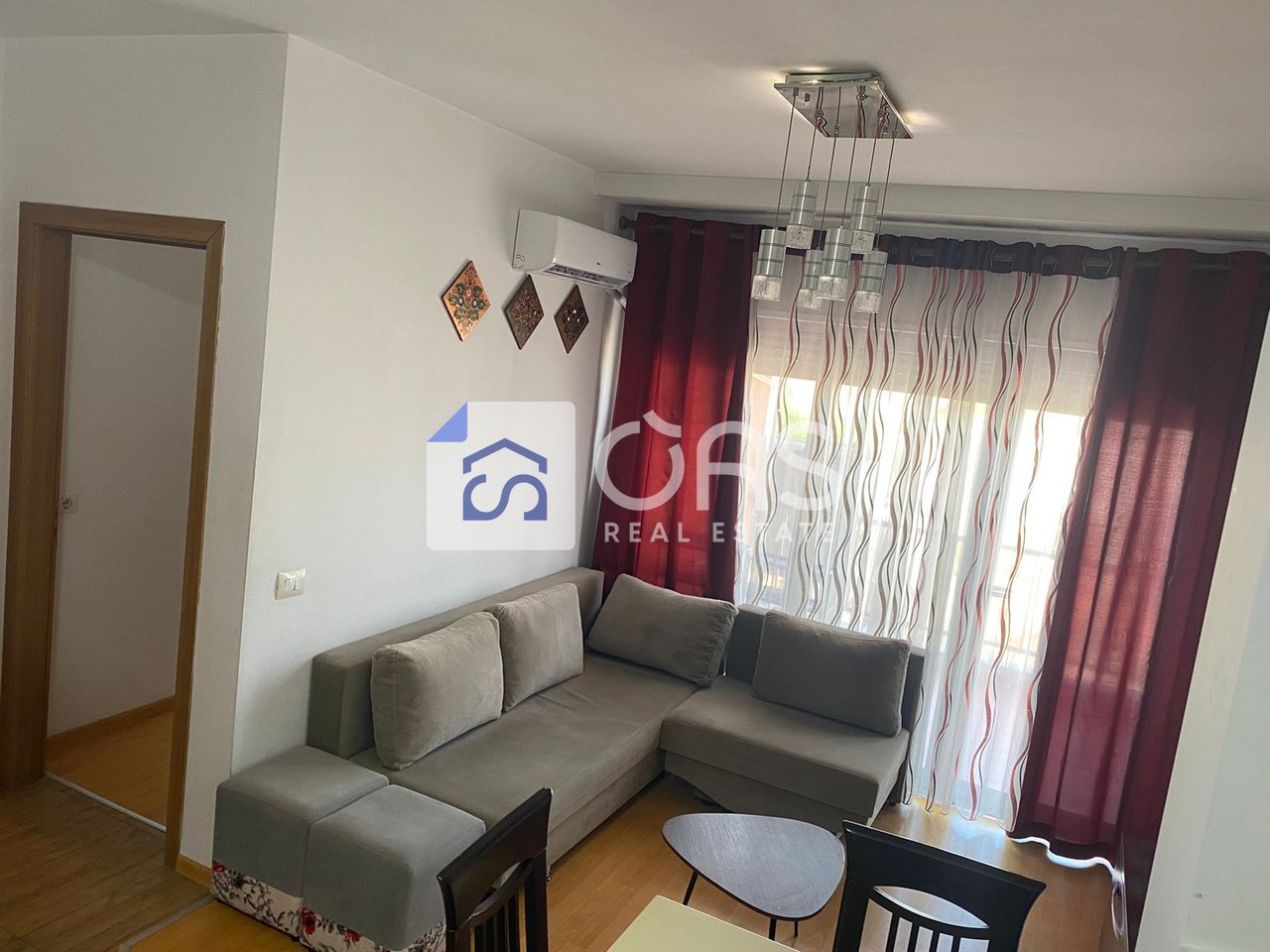 Jepet Apartment me qera 1+1  XHAMLLIK