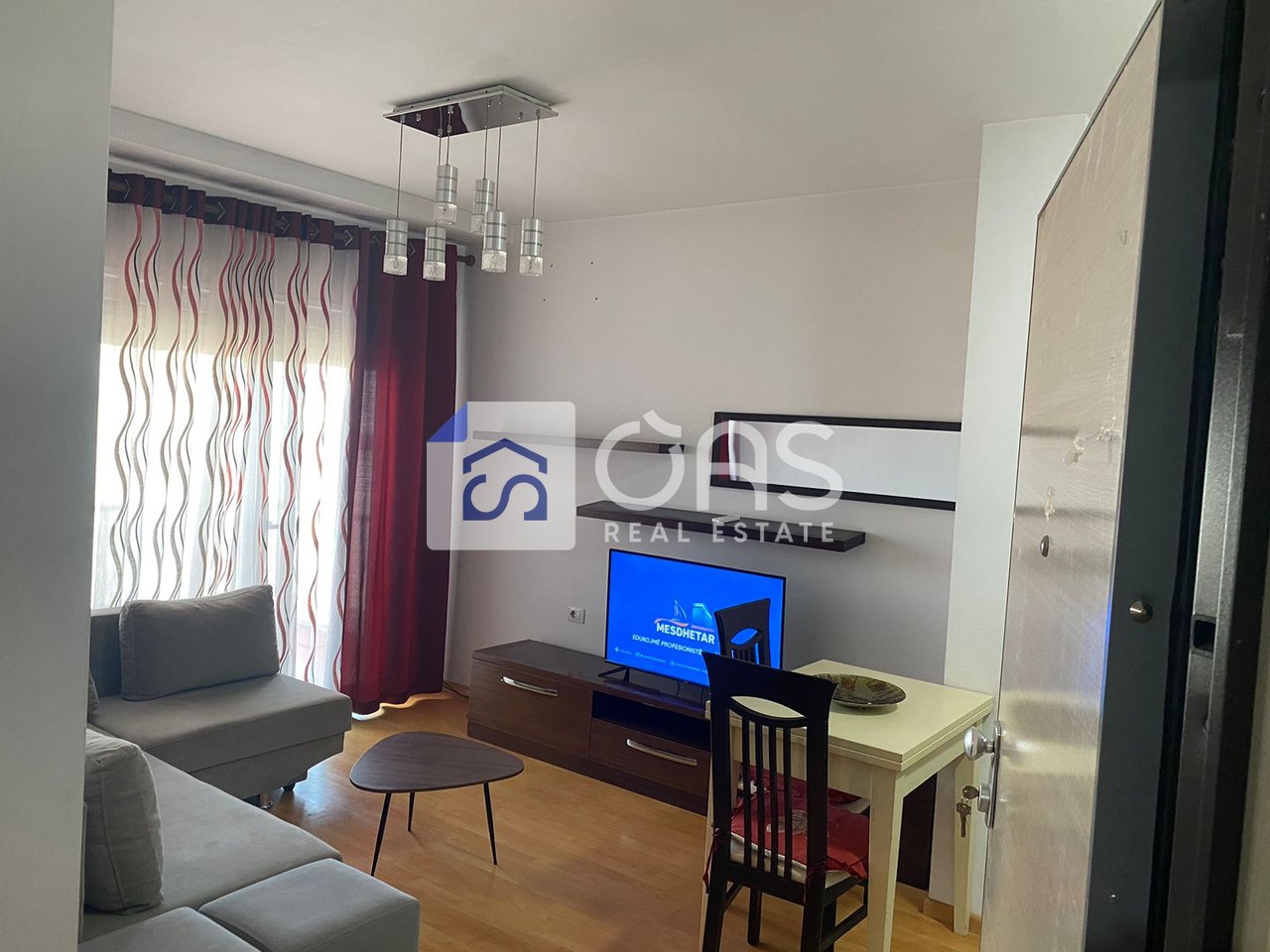 Jepet Apartment me qera 1+1  XHAMLLIK