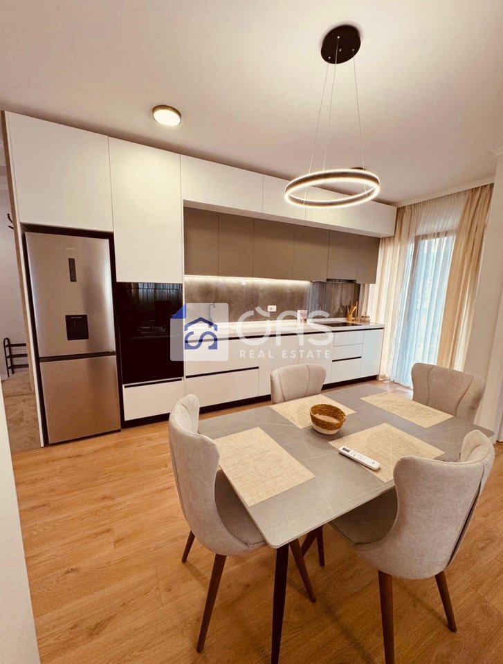 Jepet Apartment me qera 2+1+2  RRUGA E DURRESIT
