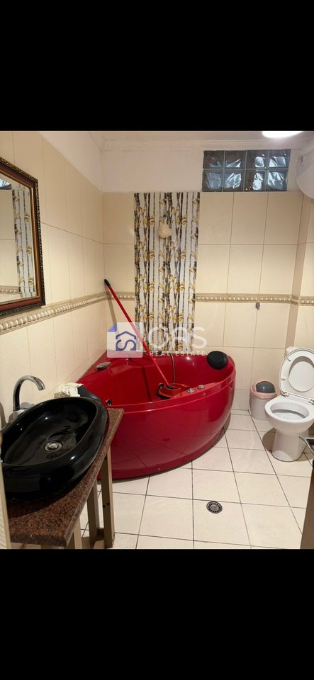 Jepet apartament me qera 2+1 Rruga Bardhyl