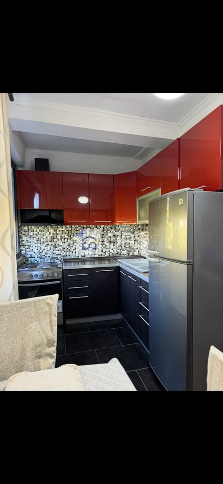 Jepet apartament me qera 2+1 Rruga Bardhyl