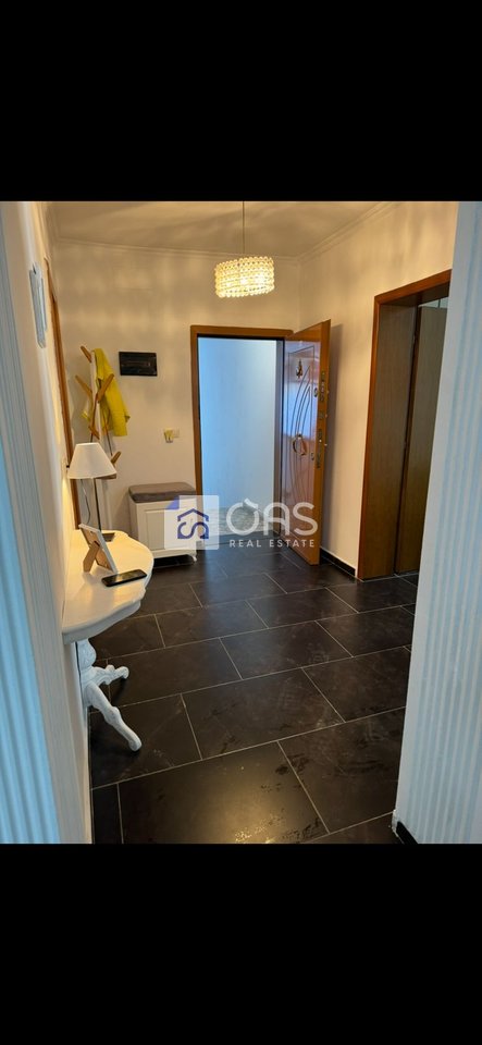 Jepet apartament me qera 2+1 Rruga Bardhyl
